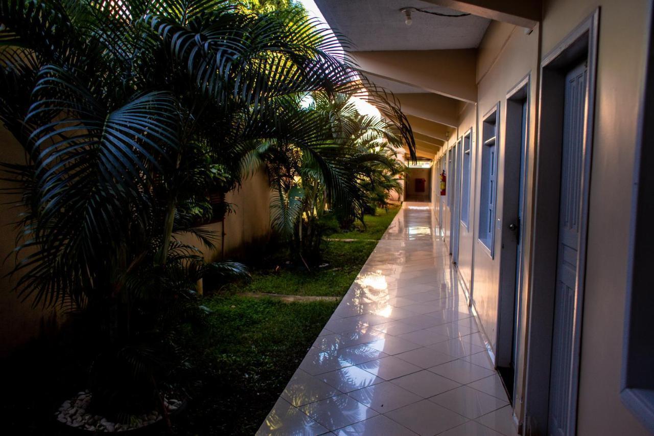 Ozaki'S Hotel Tailandia Exteriör bild